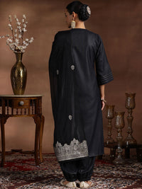 Libas Mandarin Collar Straight Kurta With Salwar & Dupatta