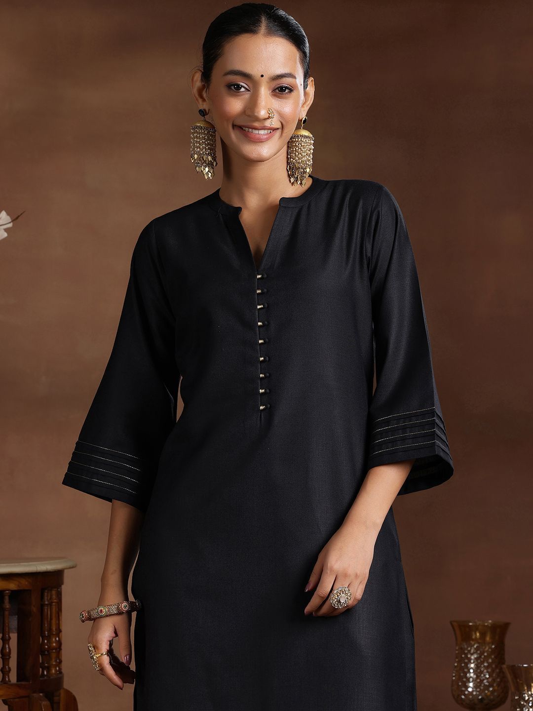 Libas Mandarin Collar Straight Kurta With Salwar & Dupatta