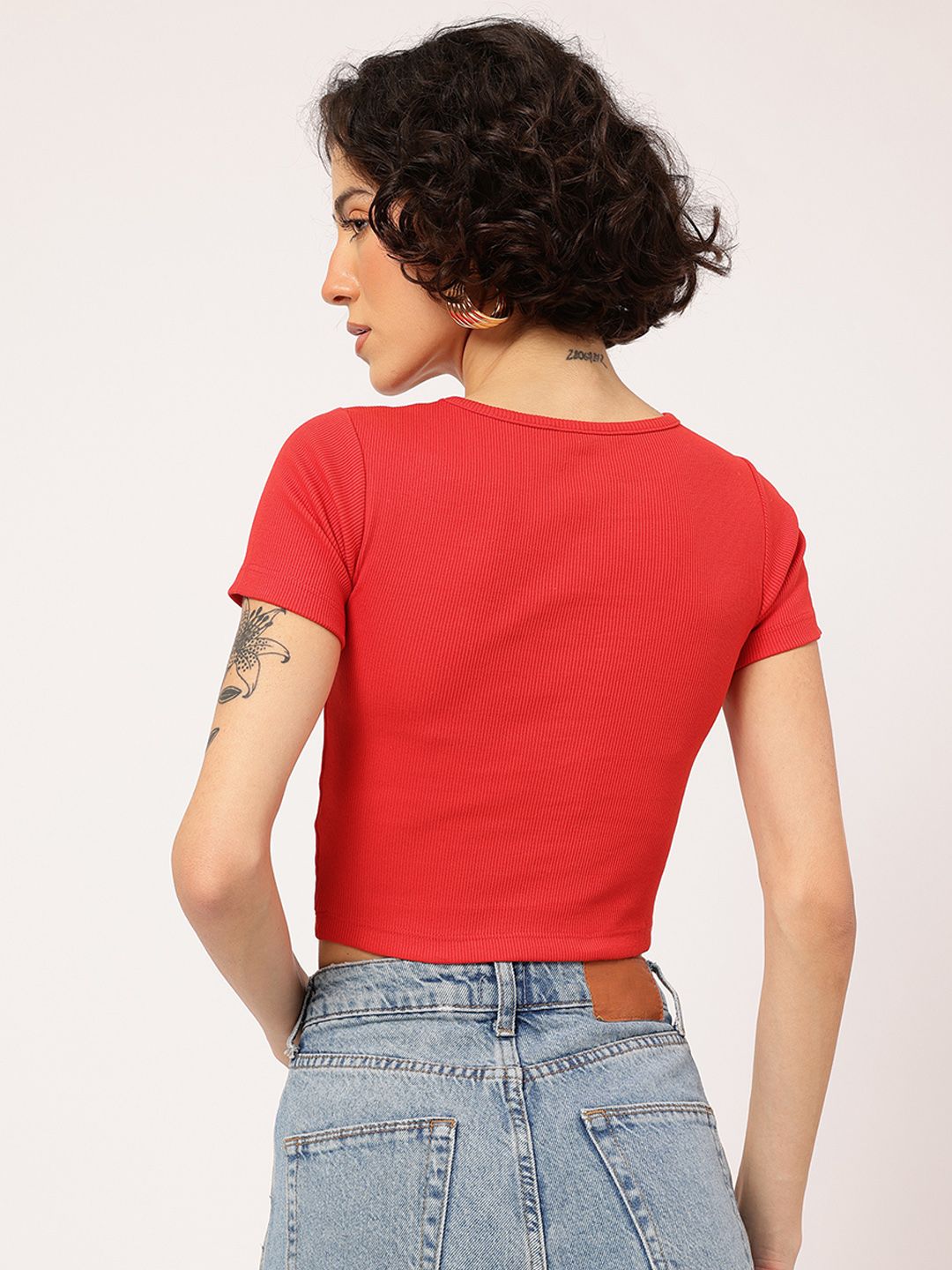DressBerry Edgy Elegance Cut-Out Ribbed Crop Top