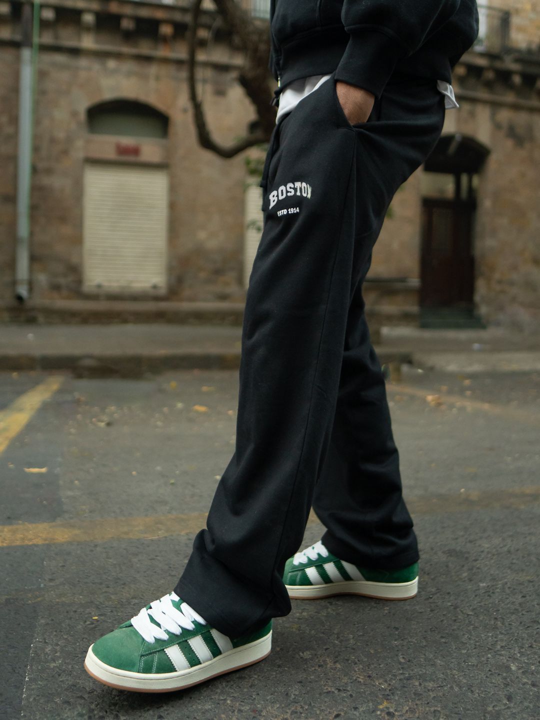 Powerlook Men Black Printed Baggy Trackpant