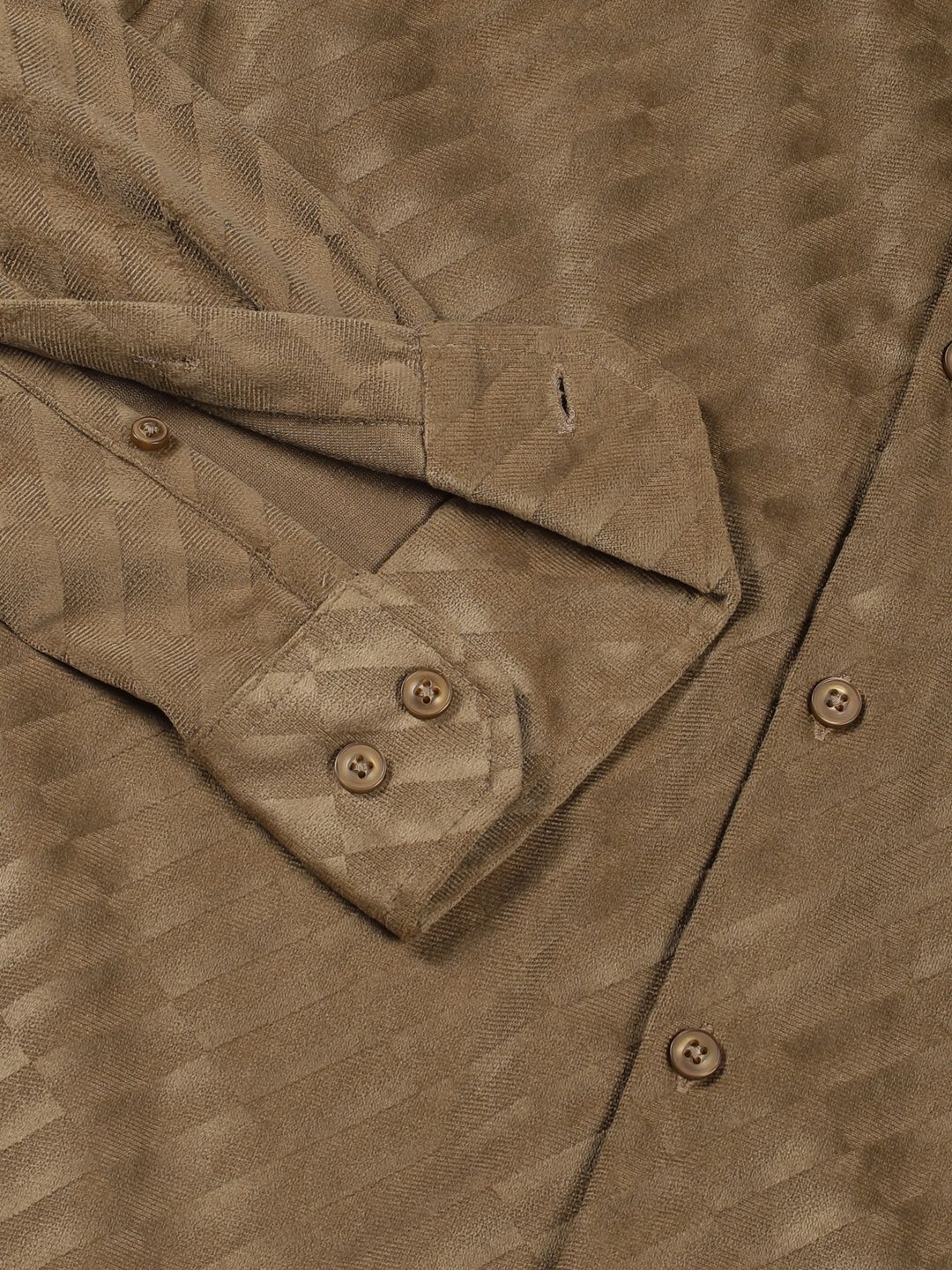 Thomas Scott Men Premium Spread Collar Textured Slim Fit Casual Shirt