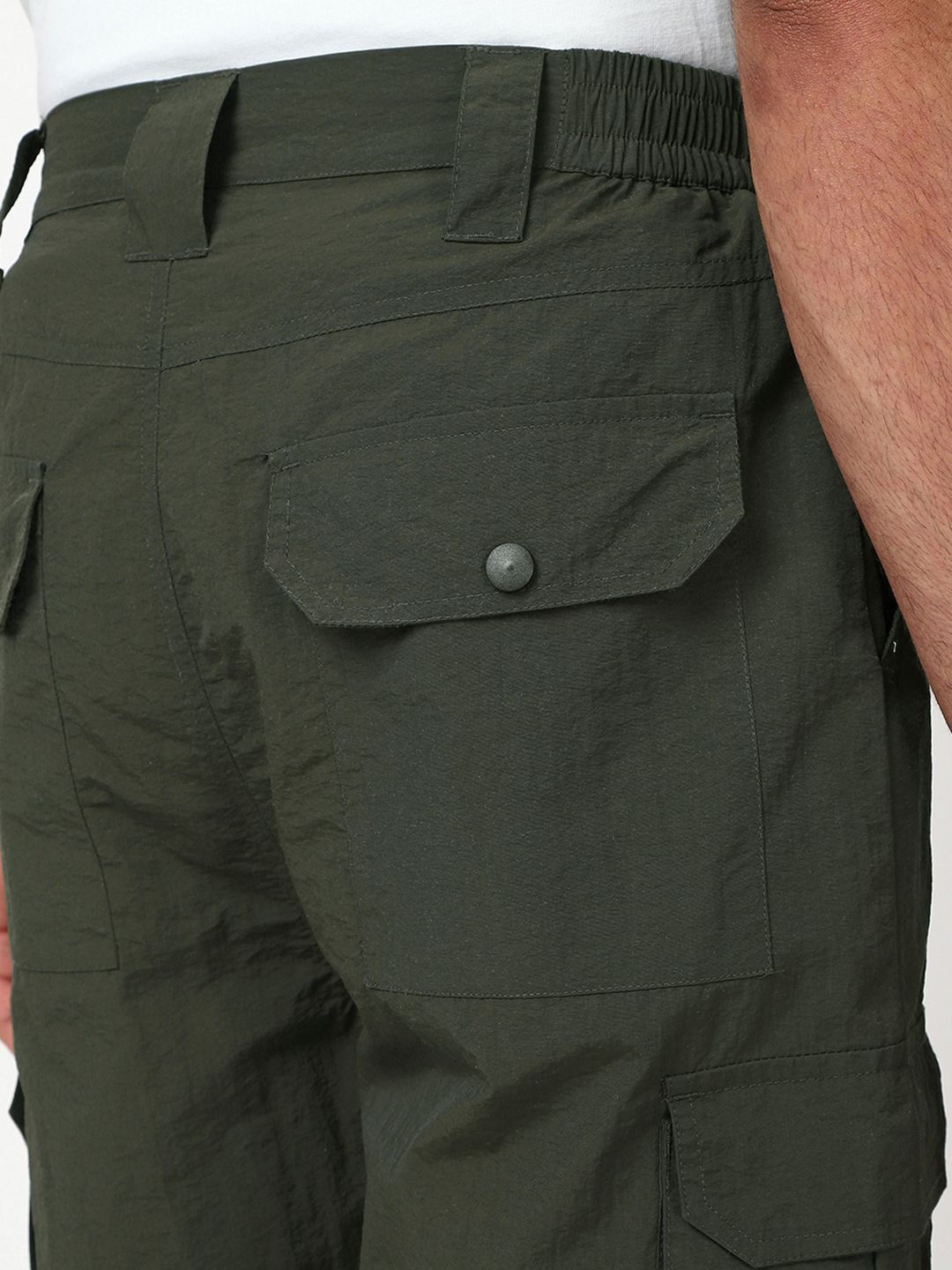 Bewakoof Men Olive Green Cargo Parachute Pants