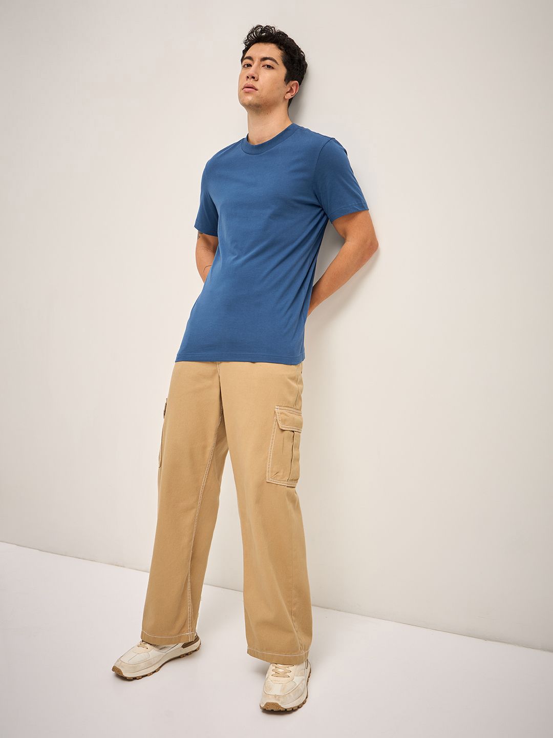 THE BEAR HOUSE Men Solid Round Neck Pure Cotton T-shirt