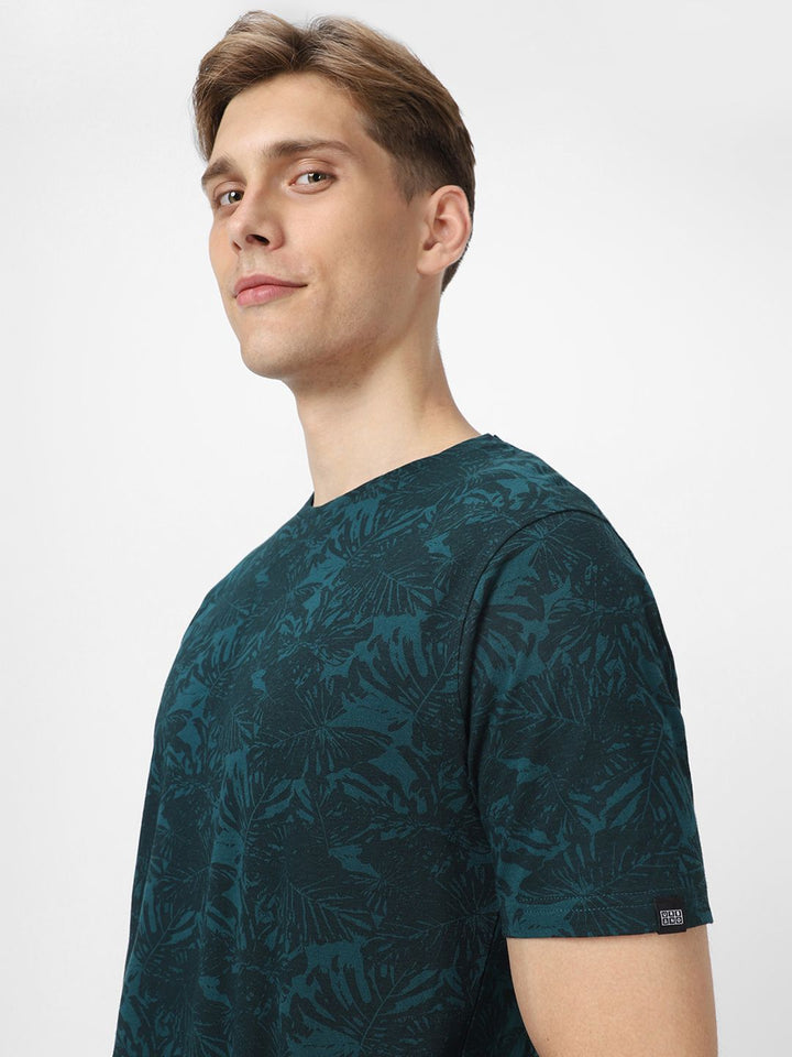 Urbano Fashion Men Teal Blue Tropical Printed Round Neck Pure Cotton T-shirt