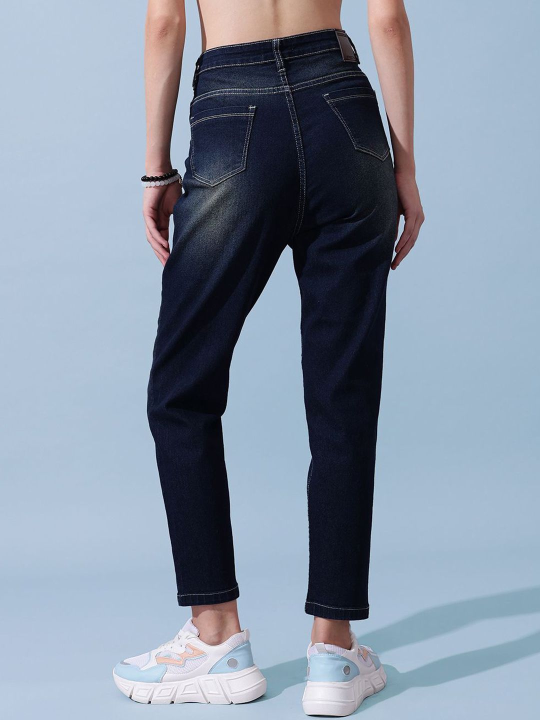 STREET 9 Women Comfort Slim Fit Mildly Distressed Light Fade Jeans