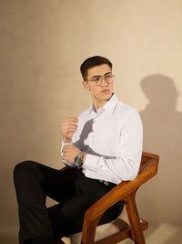 DENNISON Men Smart Spread Collar Solid Formal Shirt