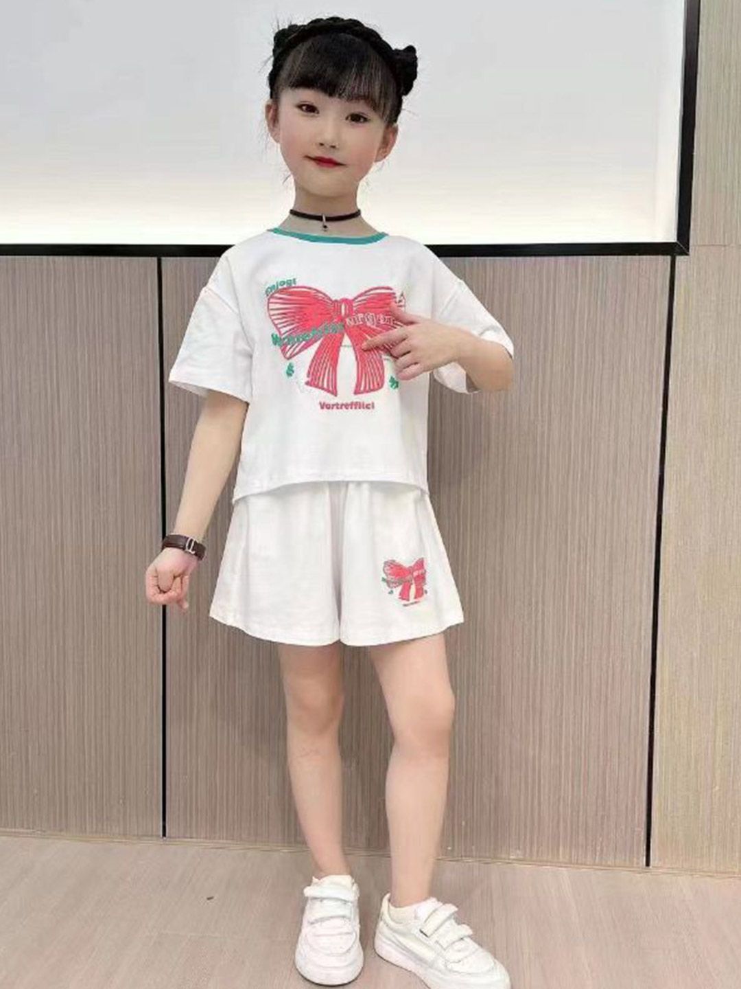 YK Girls Printed Round Neck T-Shirt With Shorts