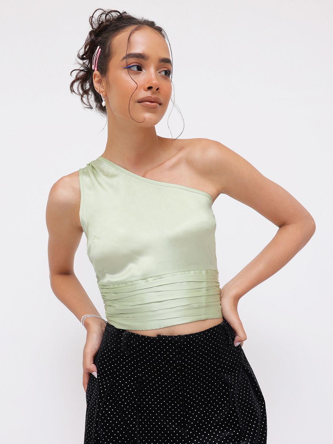 DressBerry Shoulder Stunner Satin-Finish Crop Top