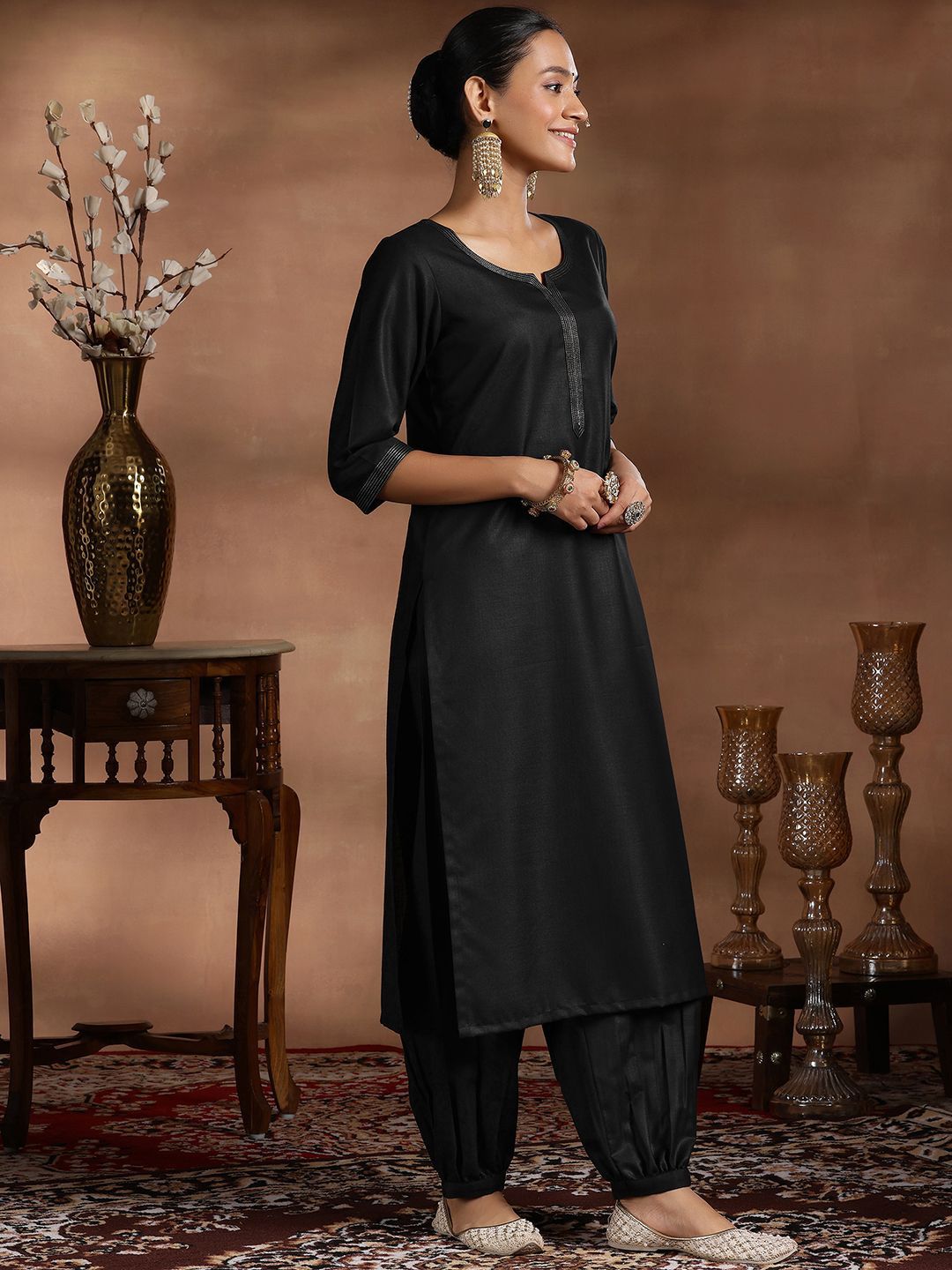 Libas Notch Neck Zari Straight Kurta with Salwar & Dupatta