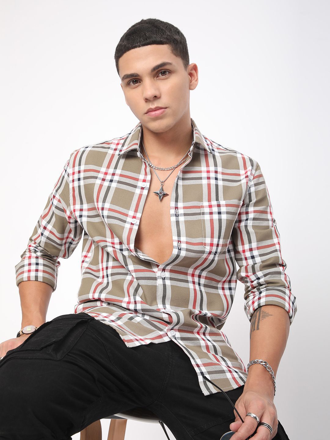 VASTRADO Men Classic Slim Fit Opaque Checked Casual Shirt