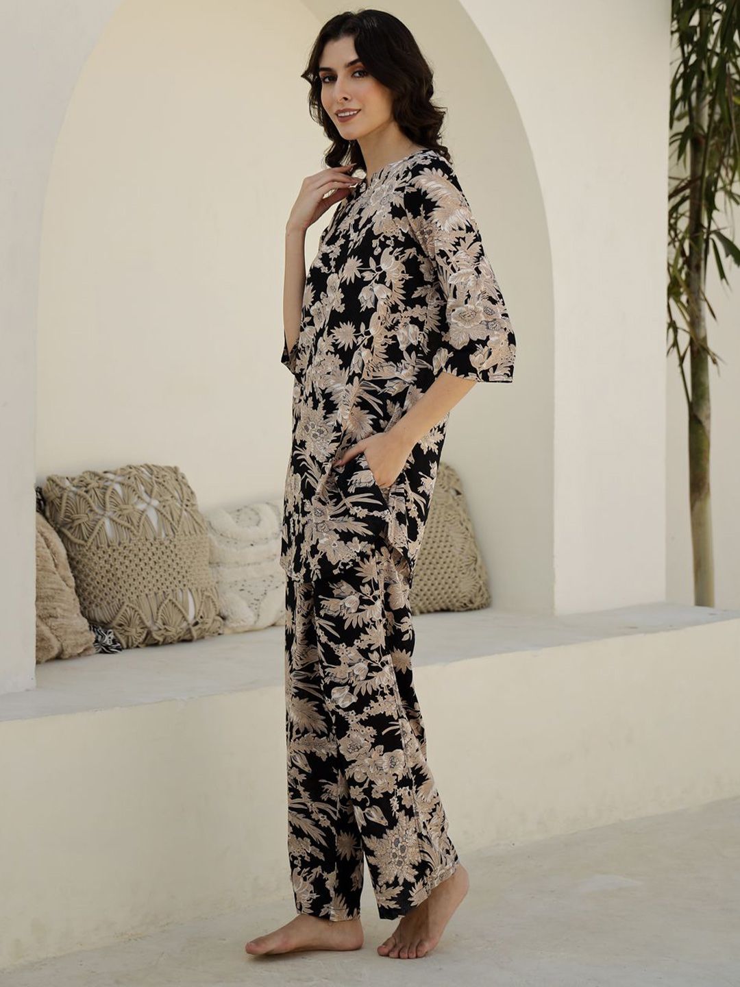 SANSKRUTIHOMES Women Floral Printed Pure Cotton Night suit