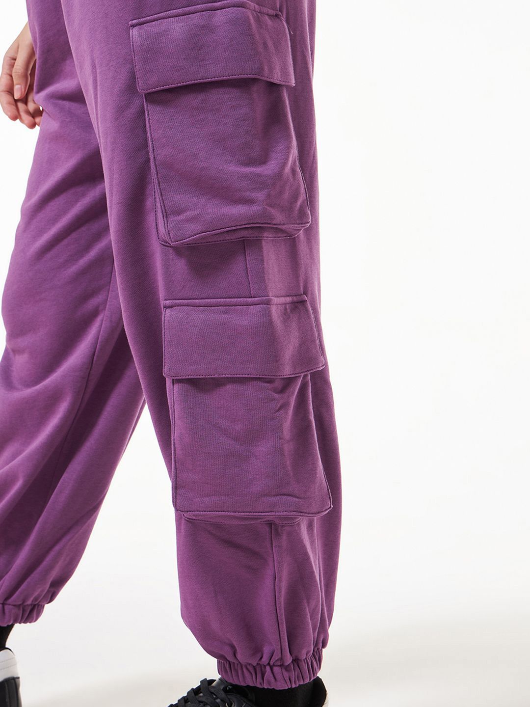 Bewakoof Women Loose-Fit Joggers Track Pants