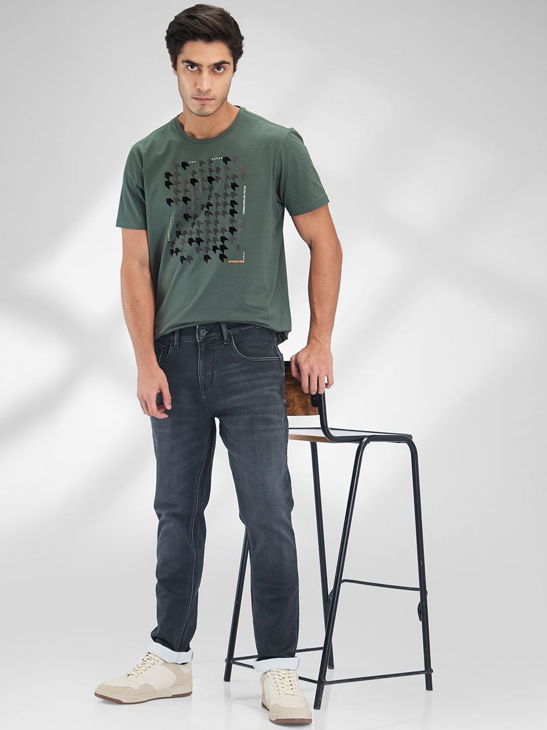 SPYKAR Men Skinny Fit Low-Rise Light Fade Stretchable Jeans