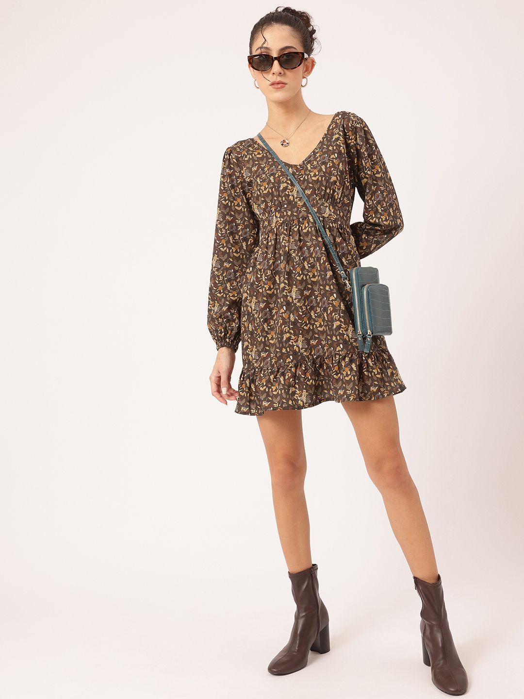 DressBerry Soft & Sassy Puff Sleeve Floral Printed Empire Mini Dress