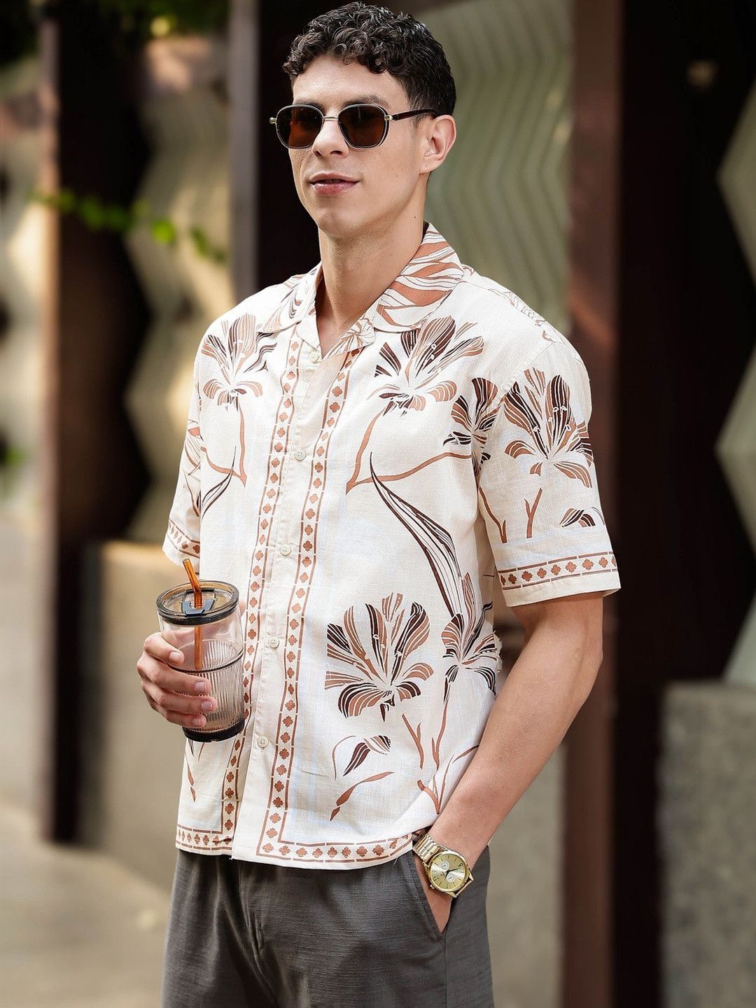 Eszett Men Floral Printed Casual Shirt