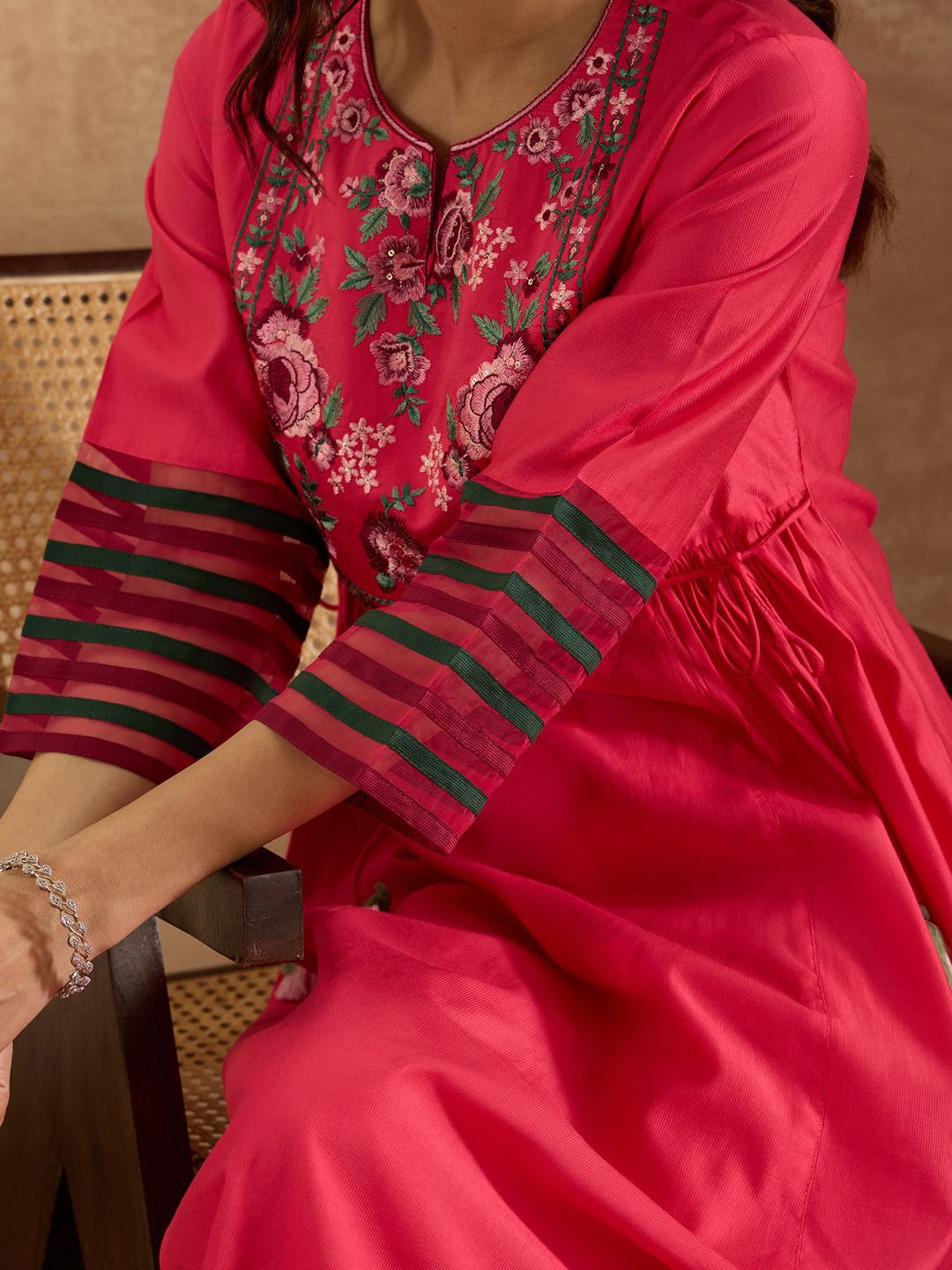 Indo Era Women Floral Embroidered Empire Thread Work Liva Kurta with Trousers