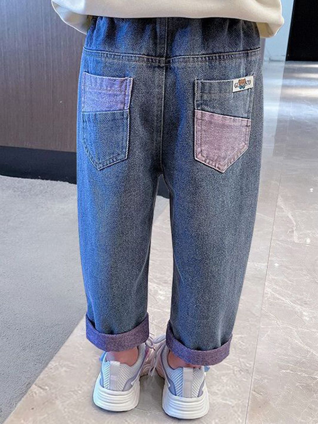 YK Girls Comfort Relaxed Fit High-Rise Light Fade Stretchable Jeans