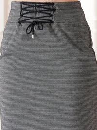Berrylush Checks High Rise Knee Length Pencil Skirt