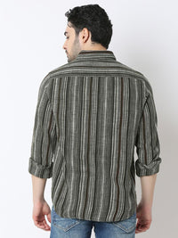 SPYKAR Men Slim Fit Opaque Striped Casual Shirt