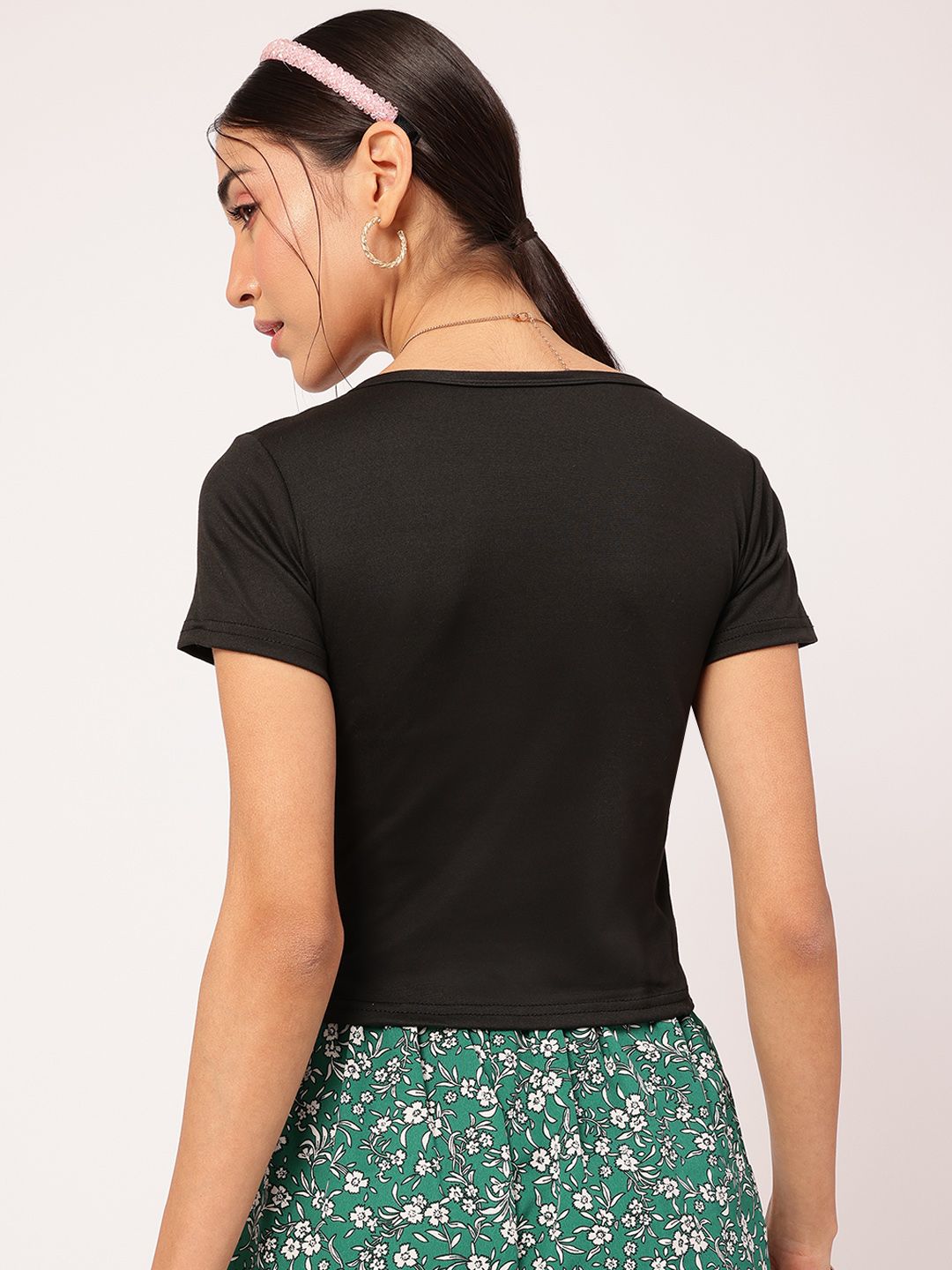 DressBerry Classy Cutout Basic Bee Top
