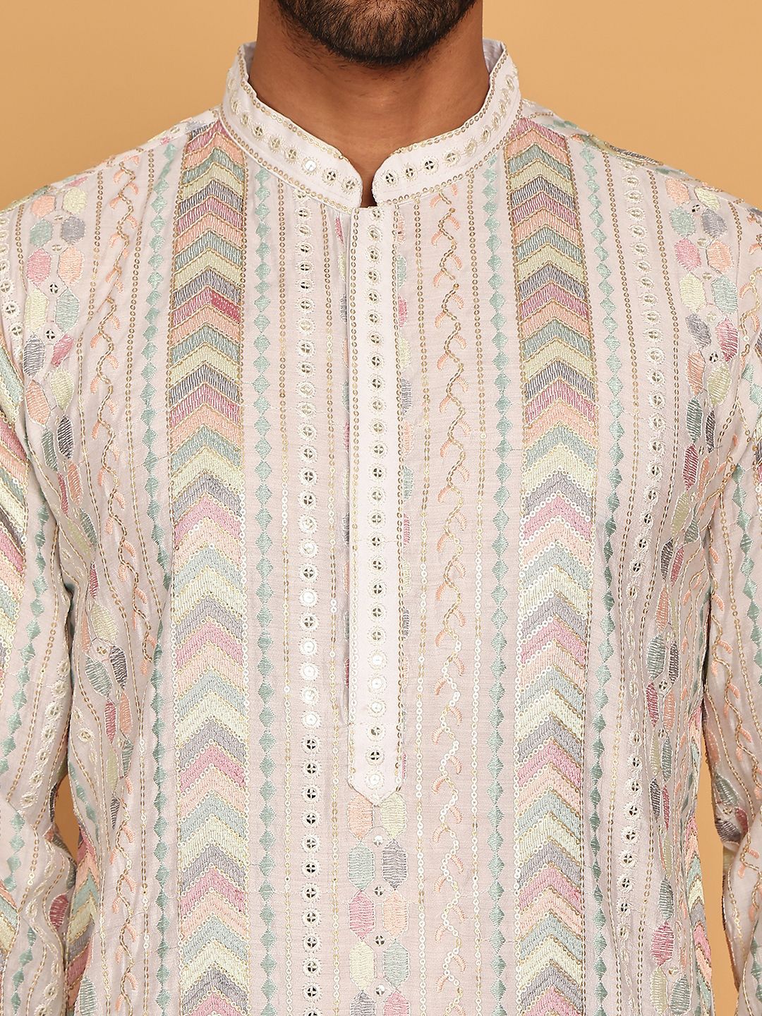 Jompers Men Embroidered Sequins Straight Kurta