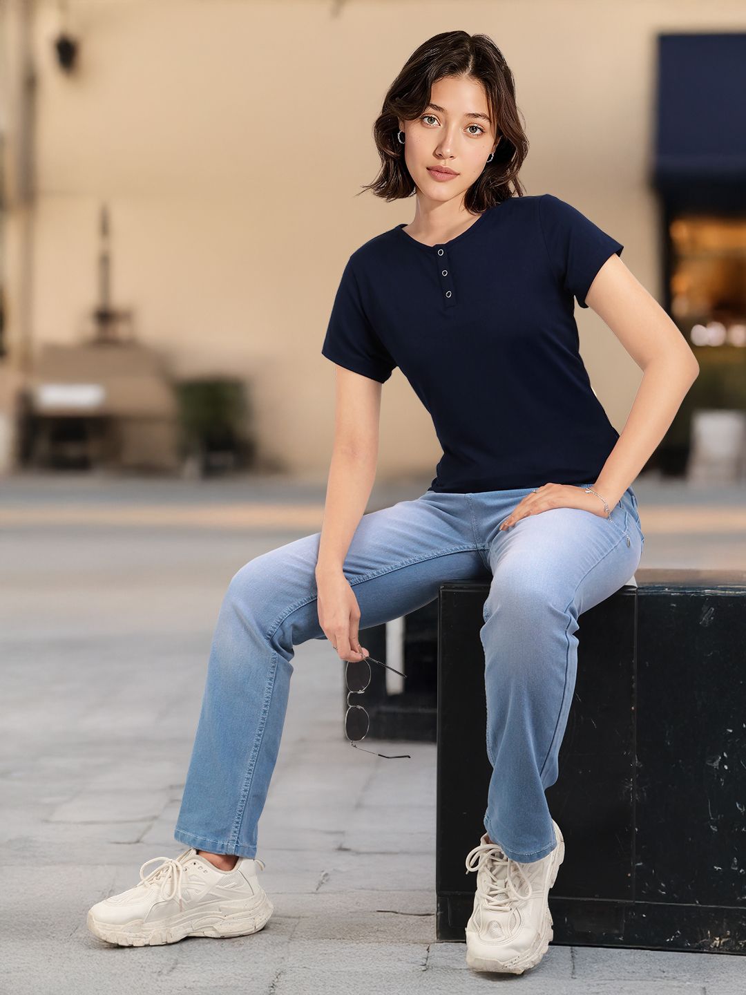 DressBerry Round-Neck Fitted Top