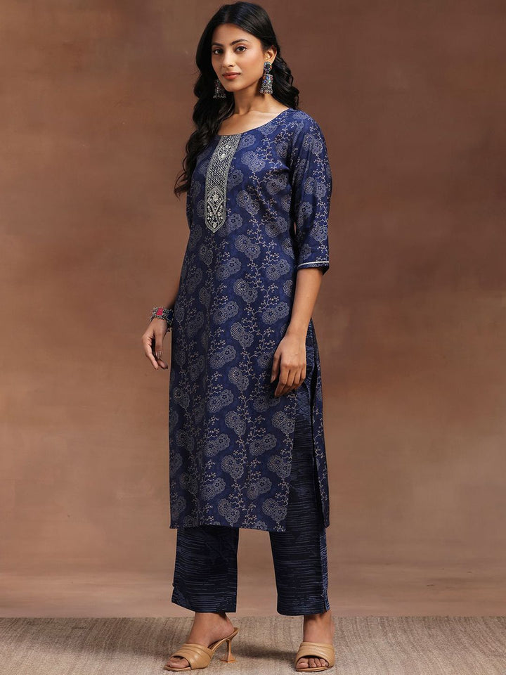 Libas Blue Floral embroidered Zari Kurta With Trousers & Dupatta
