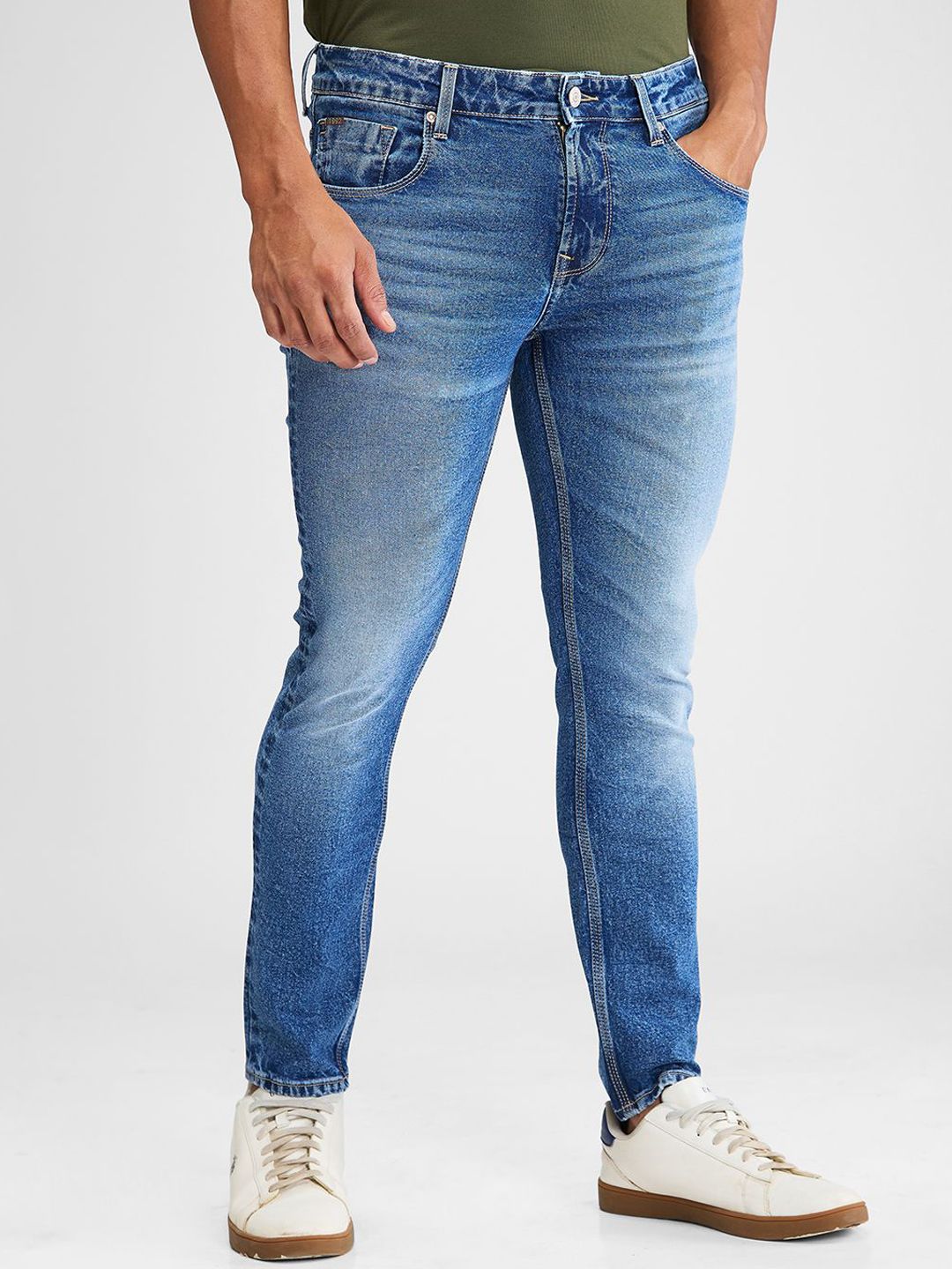SPYKAR Men Slim Fit Heavy Fade Stretchable Jeans