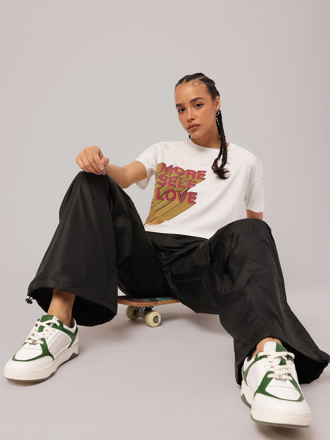 DressBerry Kaleido-Kick Printed Crop Boxy T-shirt