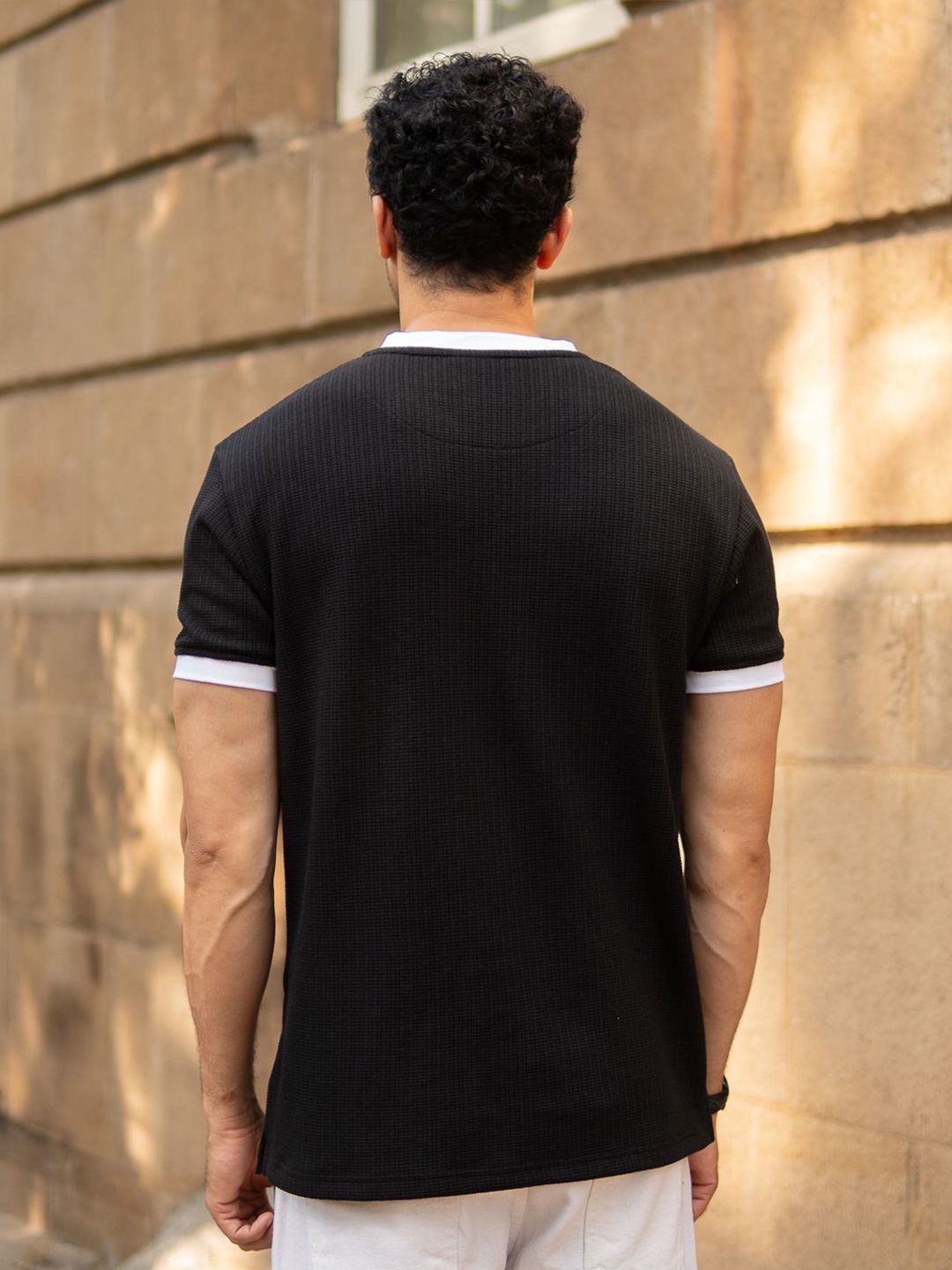 Powerlook Men Black Contrast Henley T-Shirt