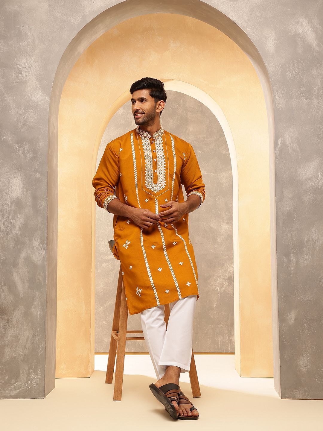Anouk Geometric Embroidered Mandarin Collar Thread Work Cotton Silk Straight Kurta