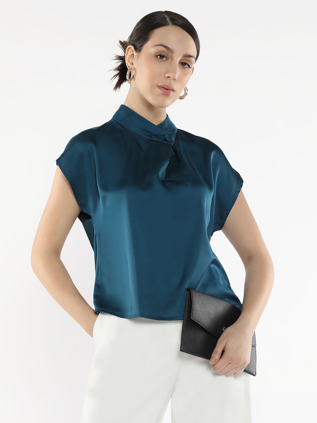 RAREISM Extended Sleeves Styled Back Top