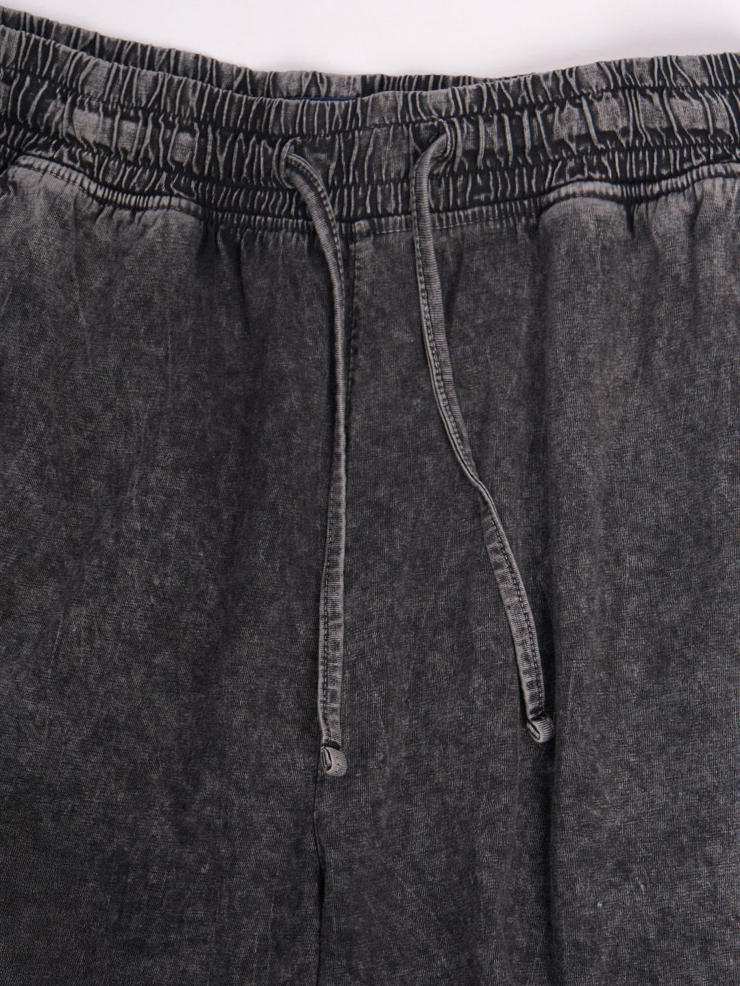 Bene Kleed Men Washed Raw Edge Shorts