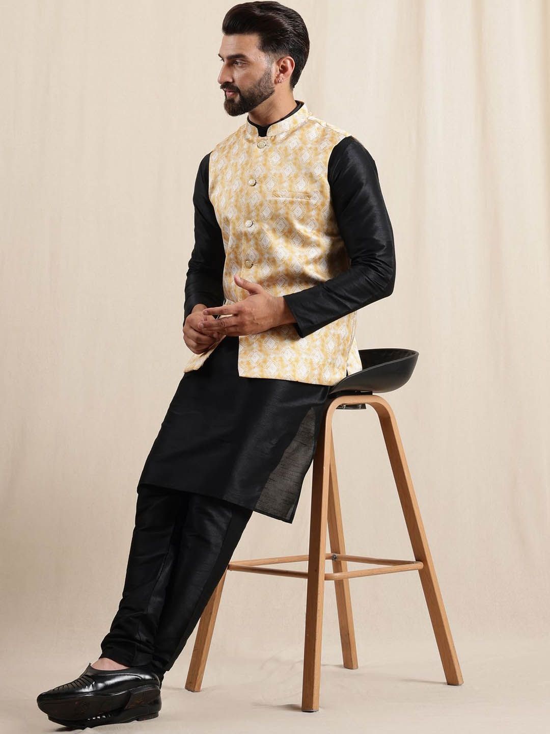 Anouk Men Regular Kurta with Pyjamas & Nehru Jacket