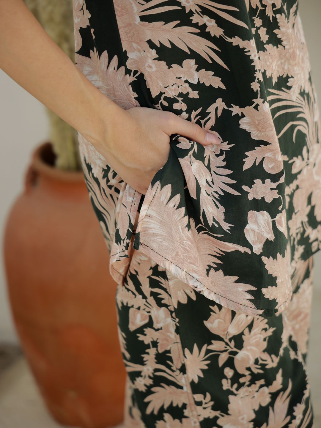 SANSKRUTIHOMES Women Pure Cotton Floral Printed Night suit