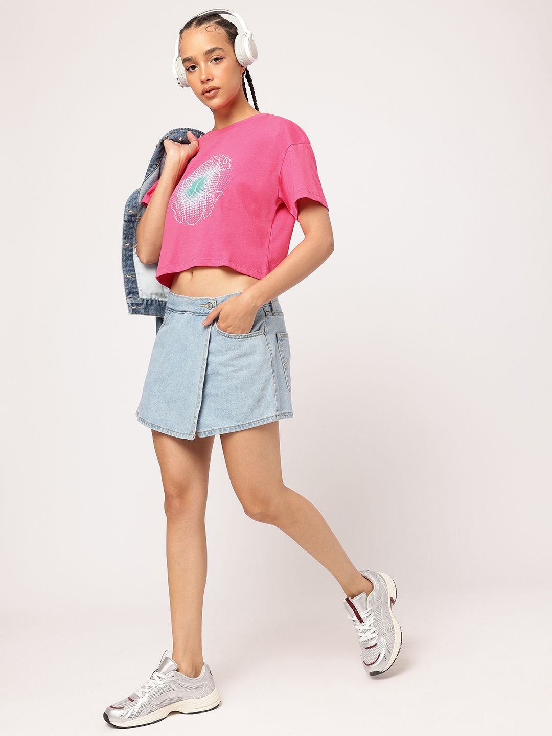 DressBerry Graphic Groove Printed Crop T-shirt