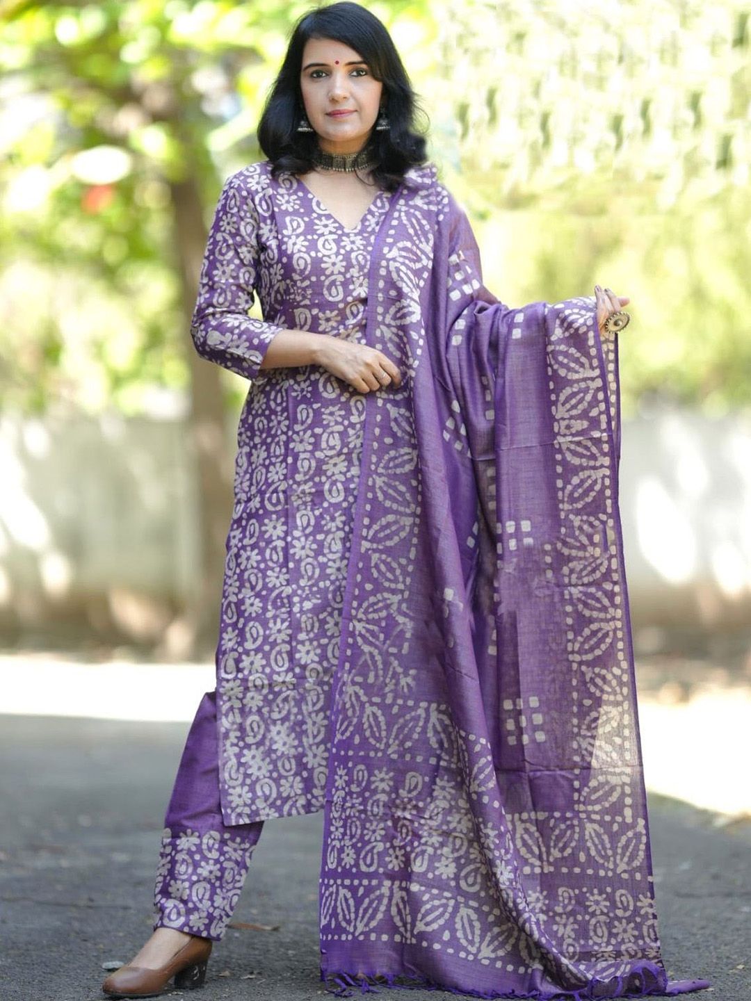 KALINI Women Floral Printed Kurta with Trousers & Dupatta