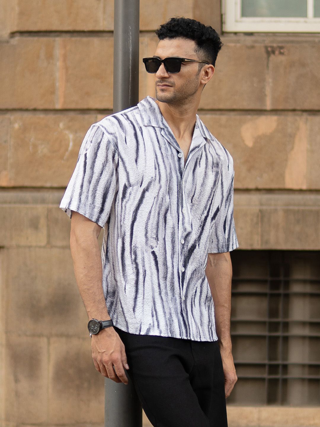 Powerlook Abstract Printed Drop-Shoulder Sleeves Structured Shirt