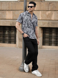 Powerlook Men Regular Fit Abstract Printed Spread Collar Casual Shirt