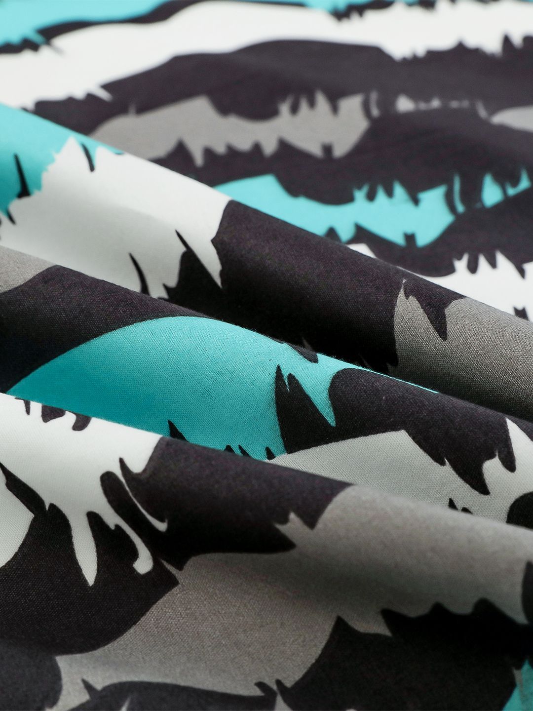 Story@home Fluorescent Green Abstract Printed 240 TC Satin Finish Queen Bedsheet Set