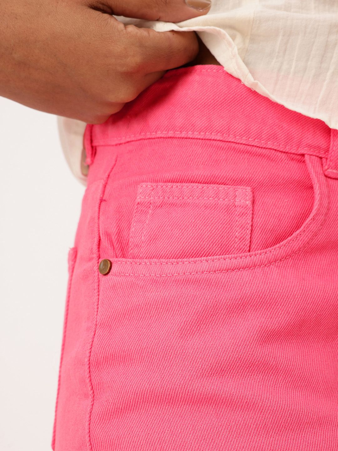 DressBerry Urban Chic Straight Fit Slash Knee Jeans