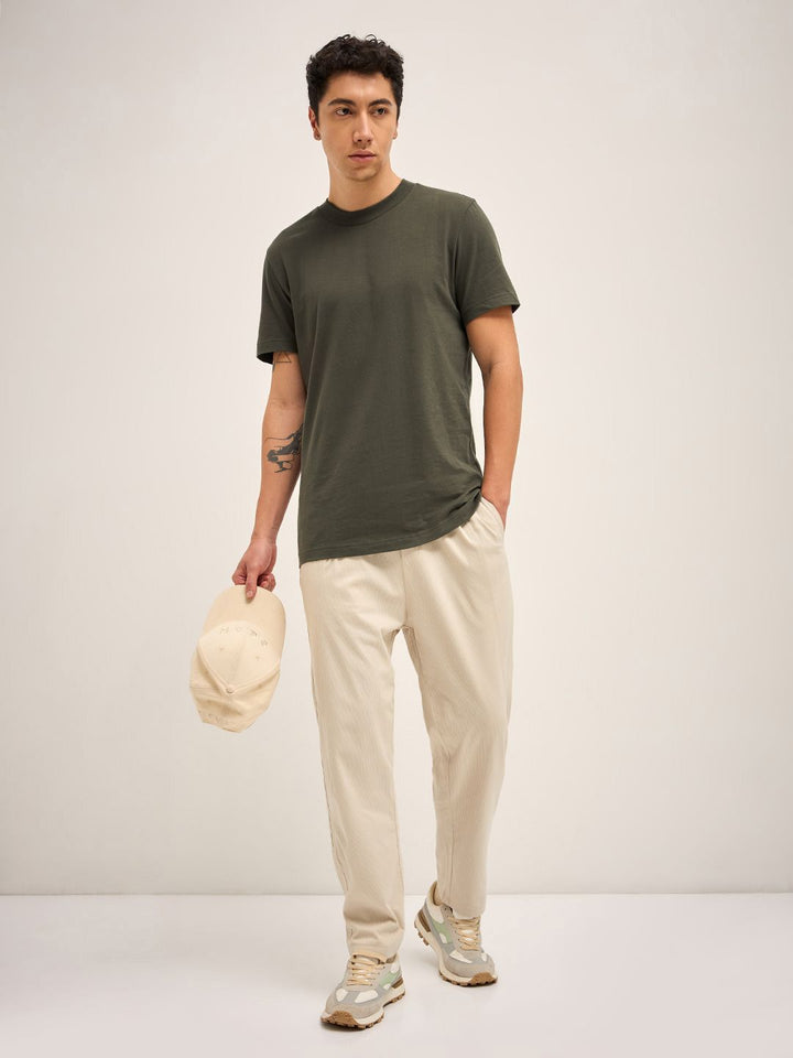 THE BEAR HOUSE Men Solid Round Neck Cotton T-shirt