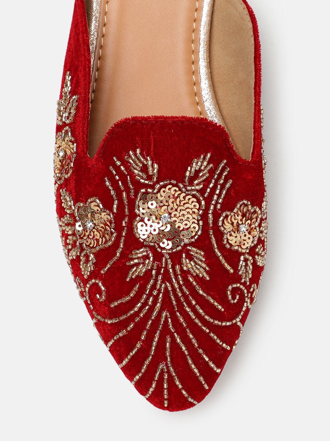 House of Pataudi Women Embellished Ethnic Mules