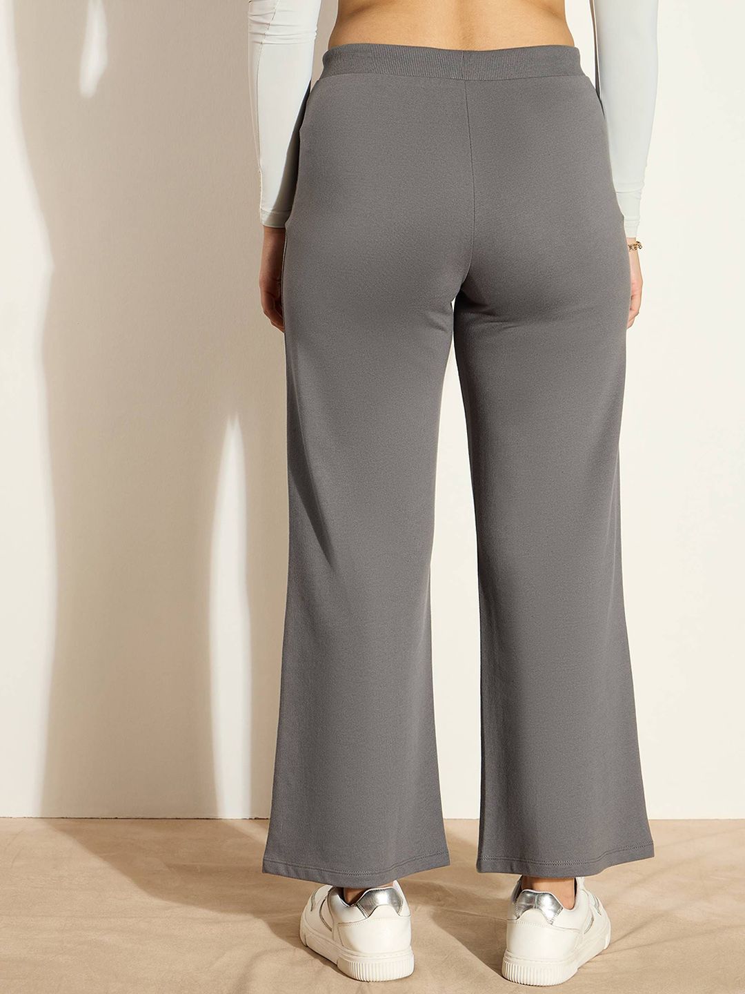 SASSAFRAS Women Cotton Regular Fit Track Pants