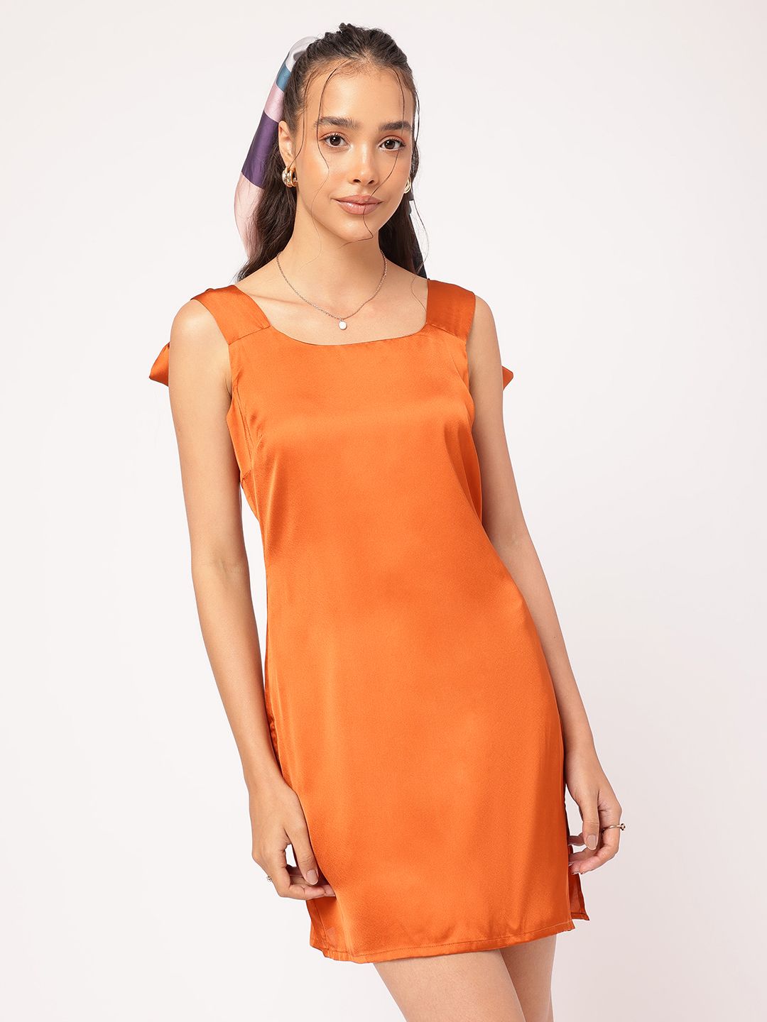 DressBerry Glamour And Opulence Tie-Up Detailed Satin Mini Dress