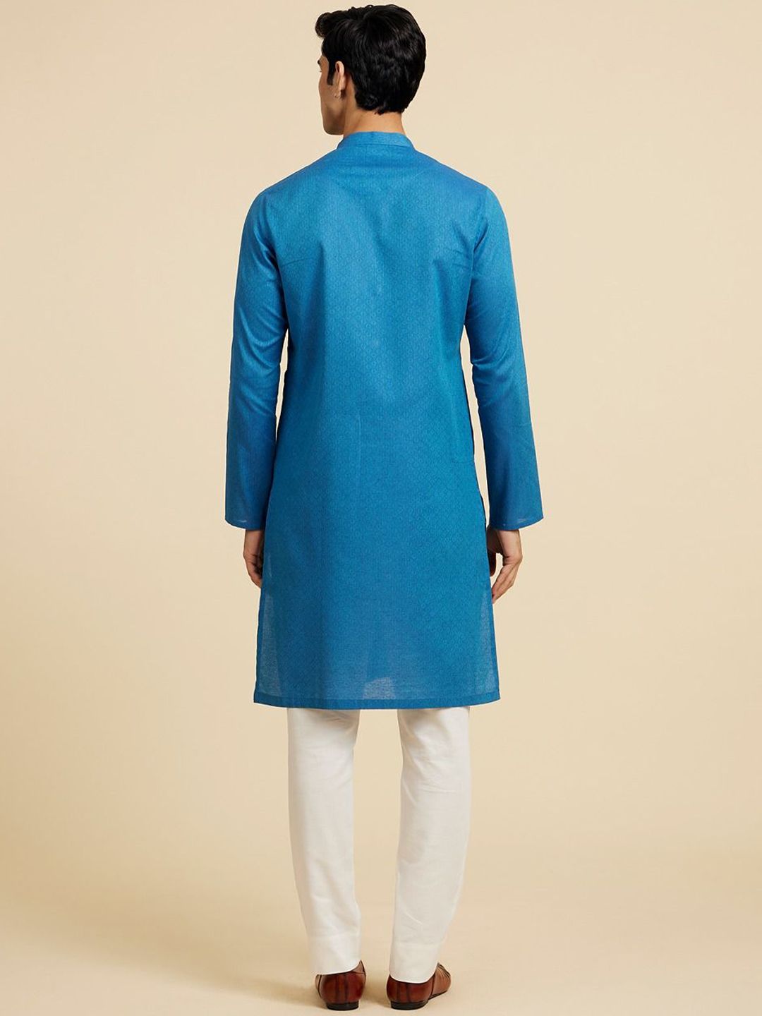Diwas by Manyavar Woven Design Mandarin Collar Straight Kurta
