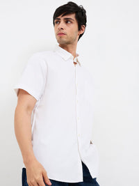SPYKAR Men Spread Collar Solid Casual Shirt