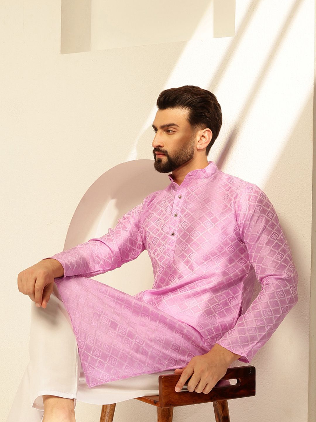 SOJANYA Woven Design Mandarin Collar Straight Kurta