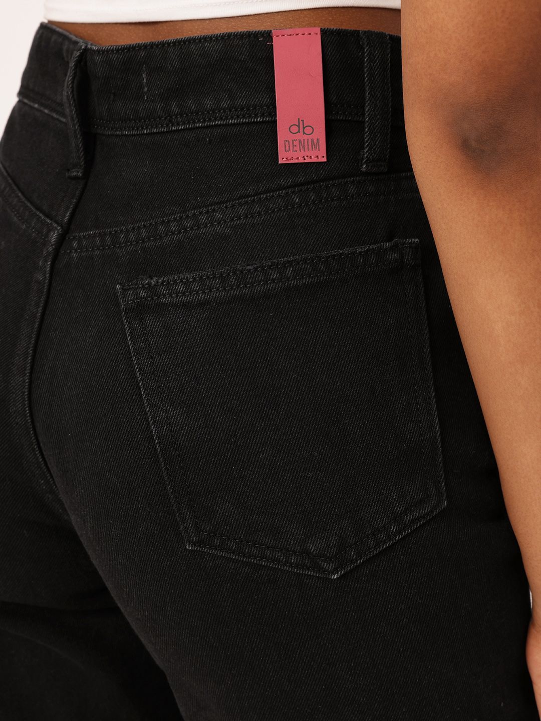 DressBerry Women Street Cool Straight Fit Jeans