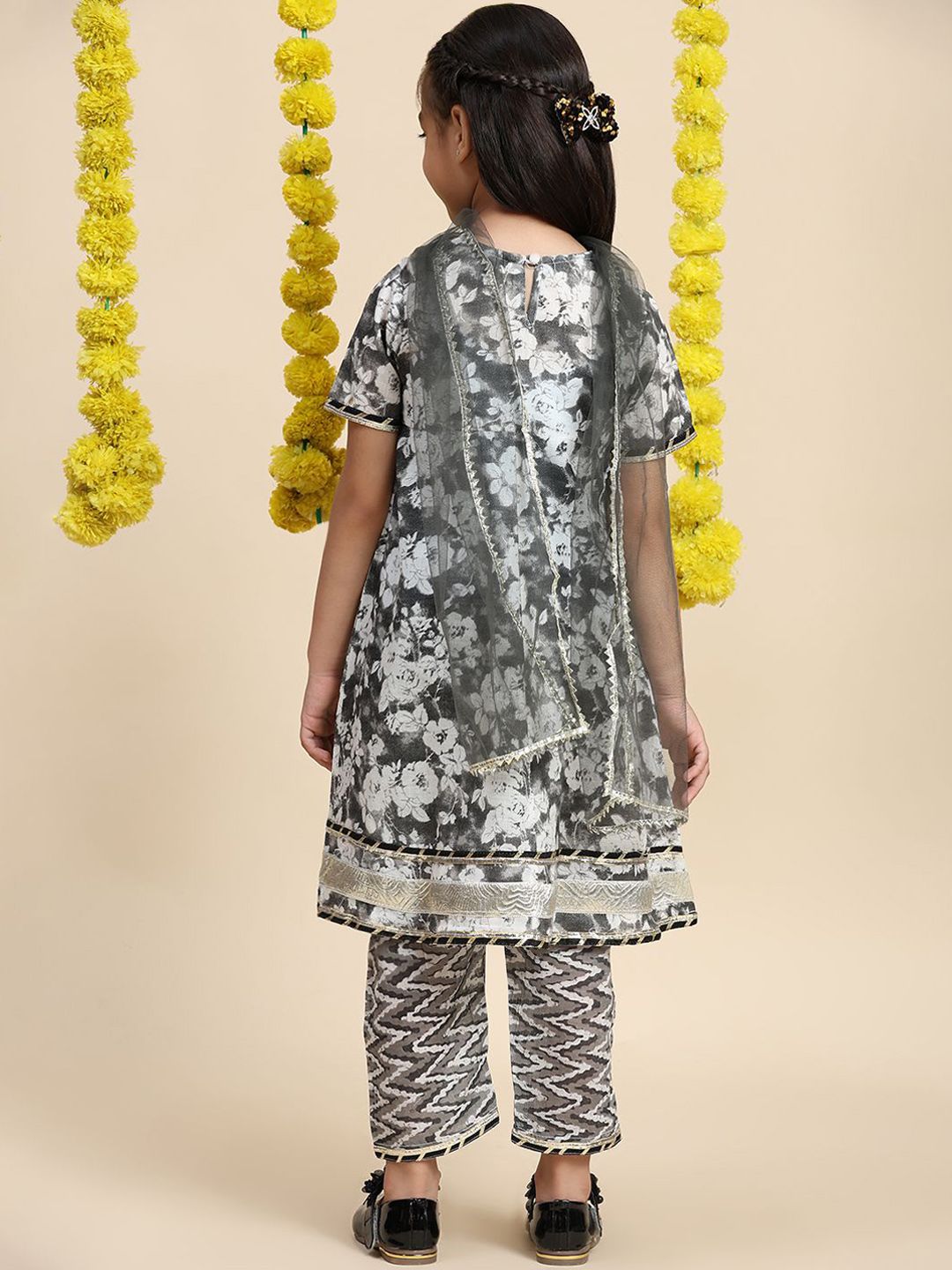 Cutiekins Girls Floral Printed V-Neck A-Line Kurta with Palazzo & Dupatta